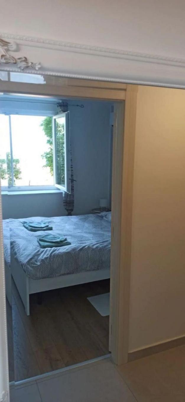 Apartment Martina - Modern With View Fiume Esterno foto